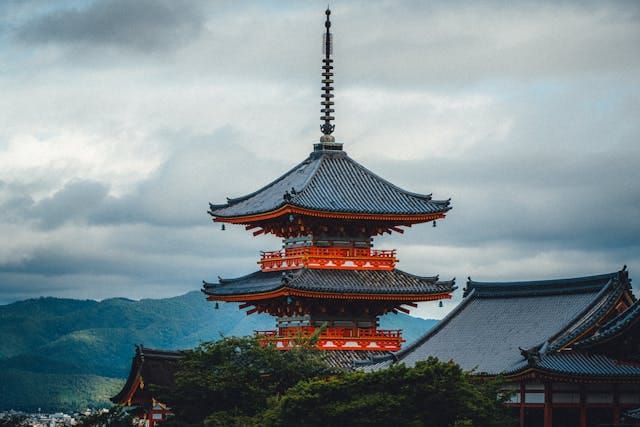 Cómo son los entierros en Japón: tradición, ritual y modernidad